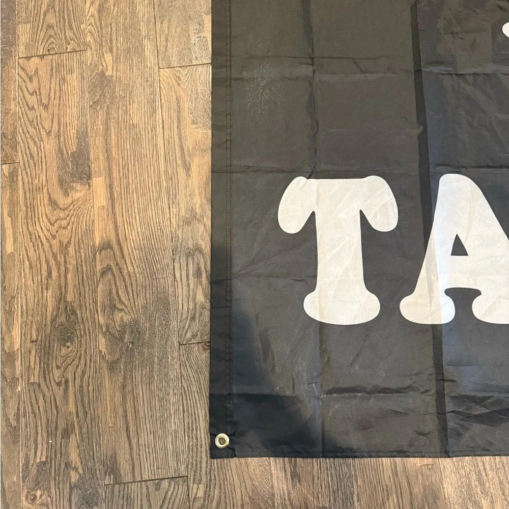 I Heart Taylor Swift Black Hanging Banner